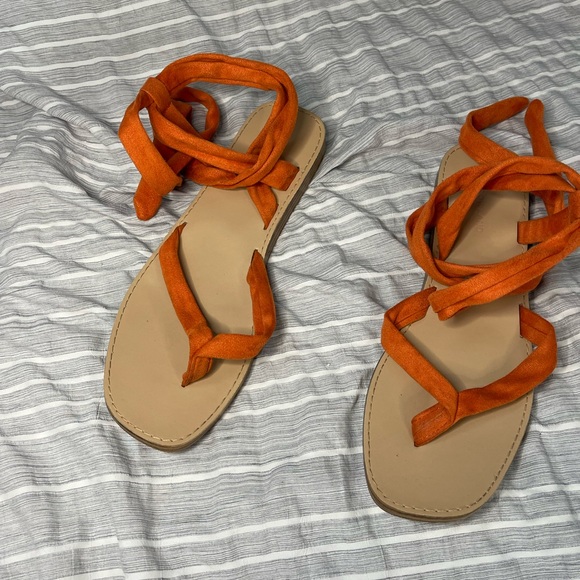Justfab Kelly Rowland green goddess Gaia flat 9.5 boxDD - Picture 1 of 6